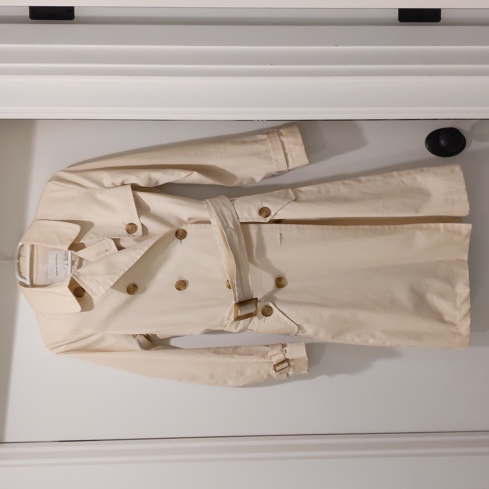 Banana Republic trench coat, size Small
